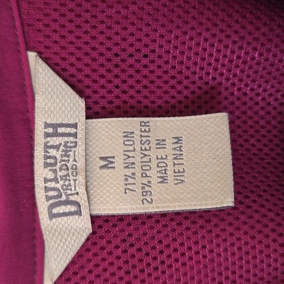 Duluth Trading Co Purple Button Down Shirt Size Medium - Picture 7 of 8